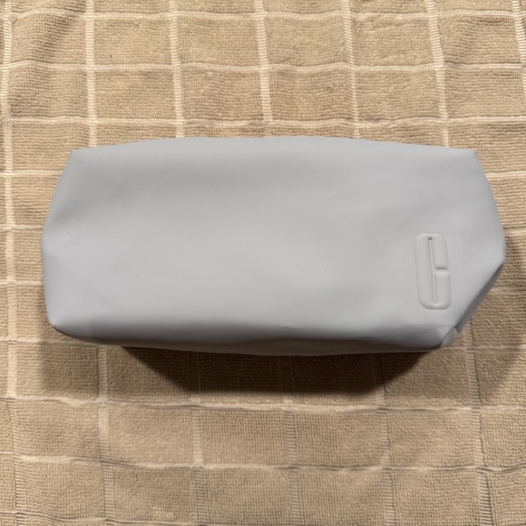 Dr Carver & Art Of Shaving Toiletry Set - Picture 7 of 9